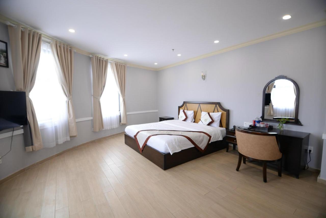 Que Toi Hotel Soc Trang Eksteriør billede