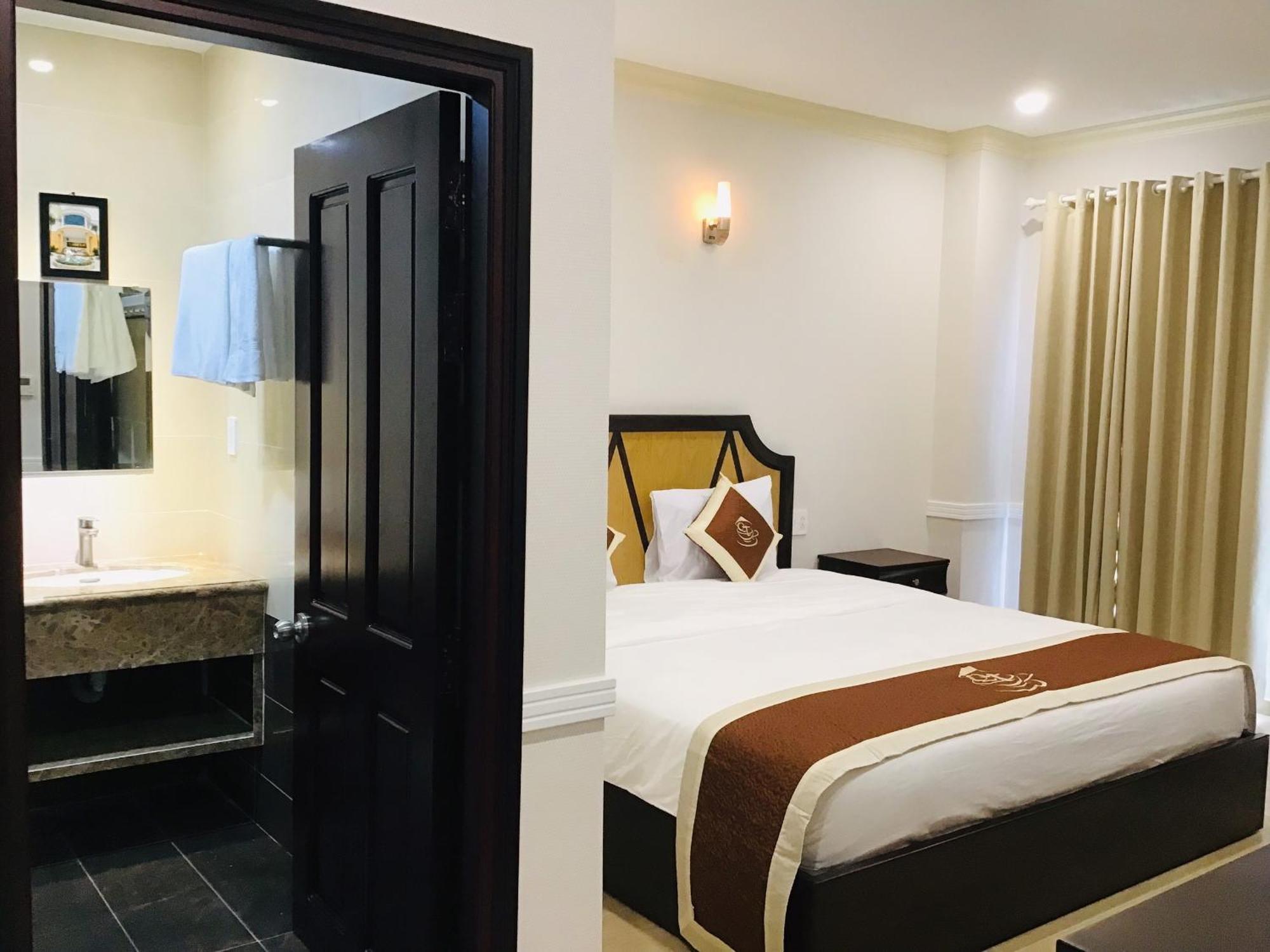 Que Toi Hotel Soc Trang Eksteriør billede